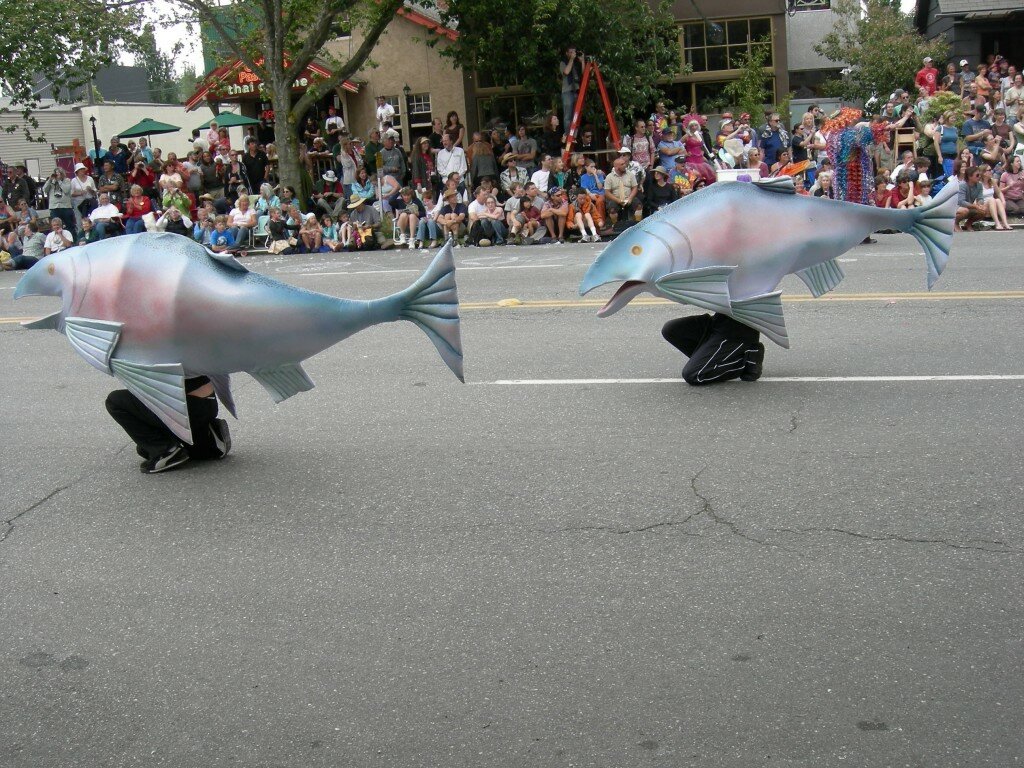 Salmon Solstice_Parade_2007_-_salmon_05